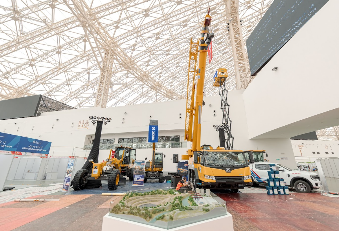 Cận cảnh 'kinh đô triển lãm' VEC trước 'giờ G' mở cửa Tuần lễ Công nghiệp & Công nghệ Việt Nam 2025